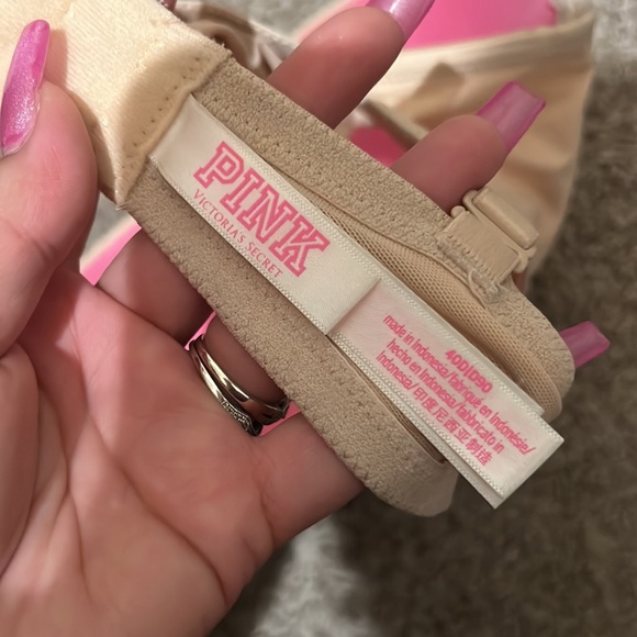 VS Pink Push up Bra - Picture 3 of 3